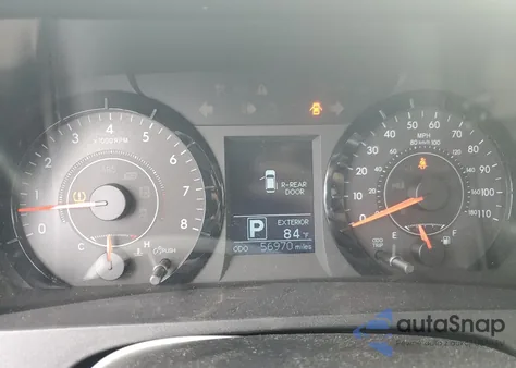 2017 Toyota Sienna Le z USA, uszkodzony, nr VIN 5TDKZ3DC5HS823908